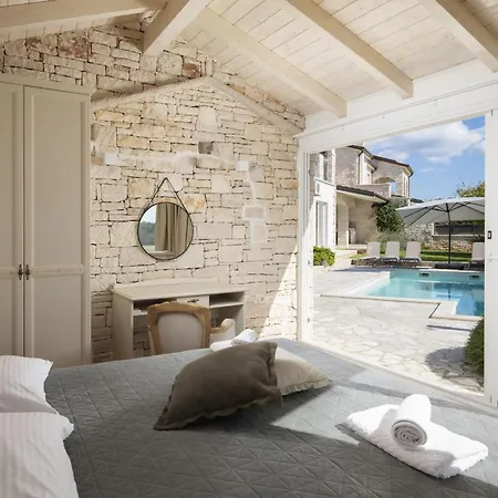 Mason With Heated Pool And Mini Wellness * Rovinjsko Selo