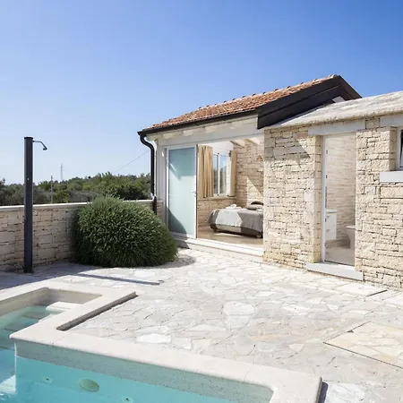 Mason With Heated Pool And Mini Wellness Villa Rovinjsko Selo