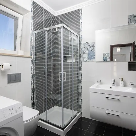 Mason With Heated Pool And Mini Wellness *