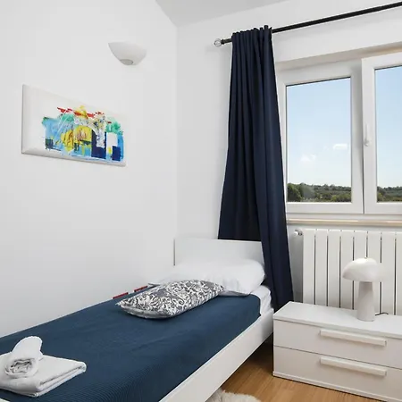 Villa Mason With Heated Pool And Mini Wellness *
