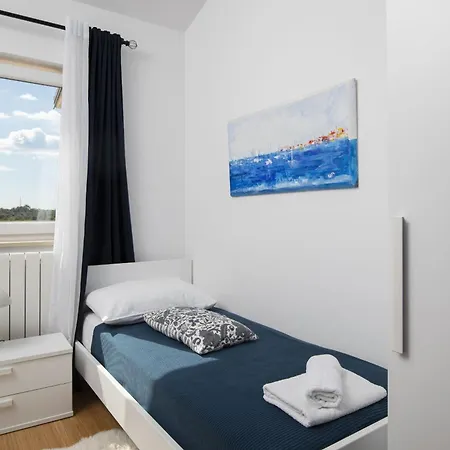 Mason With Heated Pool And Mini Wellness Villa