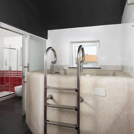 Villa Mason With Heated Pool And Mini Wellness