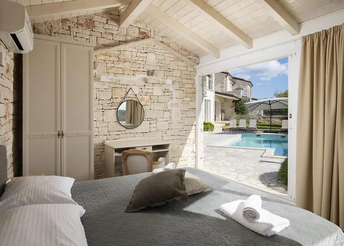 Mason With Heated Pool And Mini Wellness * Rovinjsko Selo