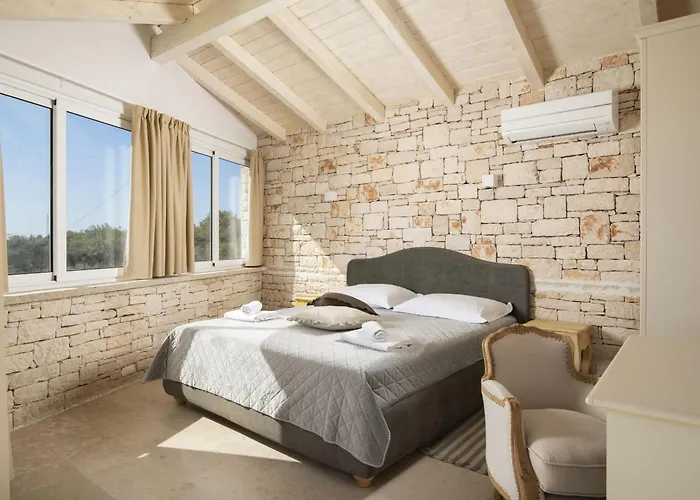 Mason With Heated Pool And Mini Wellness *