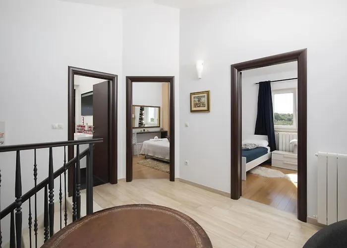 Mason With Heated Pool And Mini Wellness Villa Rovinjsko Selo